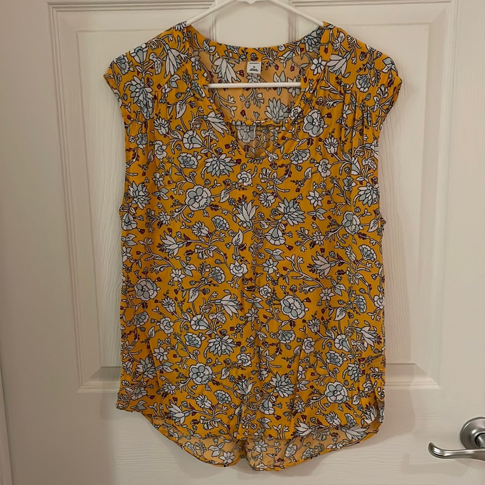 Floral Old Navy V-Neck Blouse